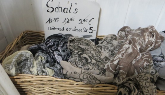 Hochwertige Schals ab 5,-- &euro;