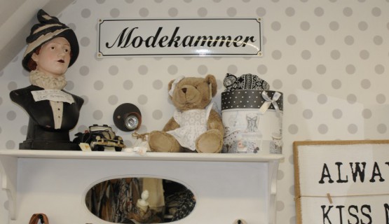 Modekammer mit Accessoires
