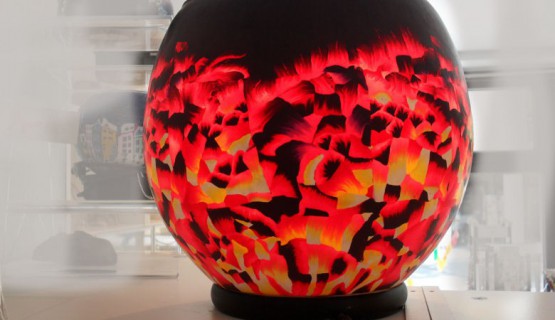 rote Leuchtglas-Lampe