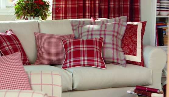 FourSeasons Vol9 rot Sofa3