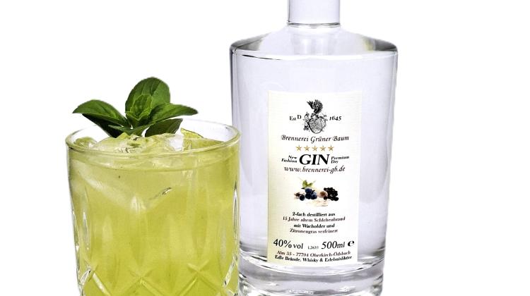 Der erste GIN unserer Cocktailserie New Fashion ist da.
